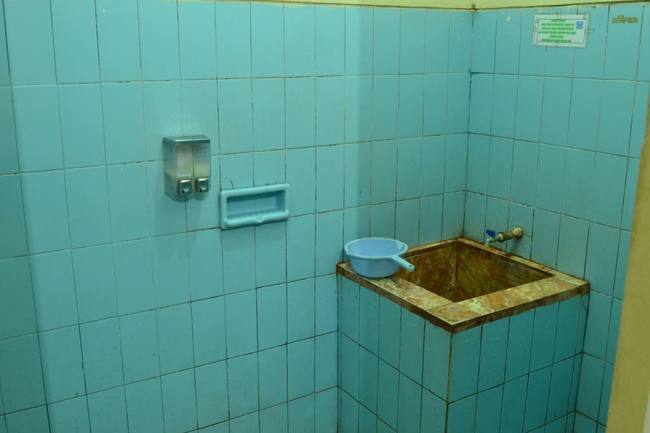 Hotel Wiwi Perkasa 1 Indramayu Bagian luar foto